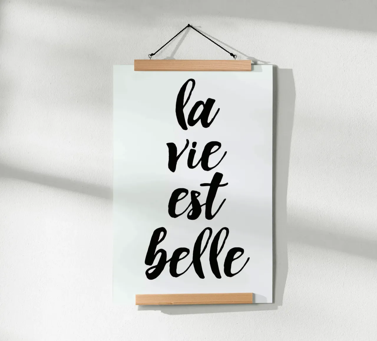 La vie est belle poster con telaio in legno da typed