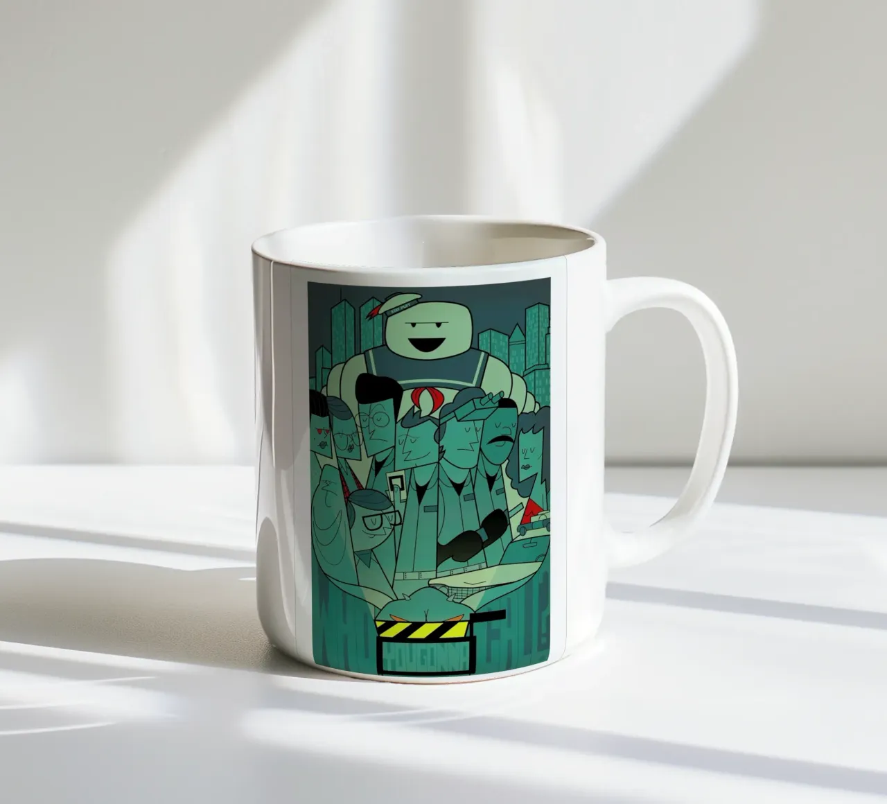 Who you gonna call? tazza in ceramica da Ale Giorgini