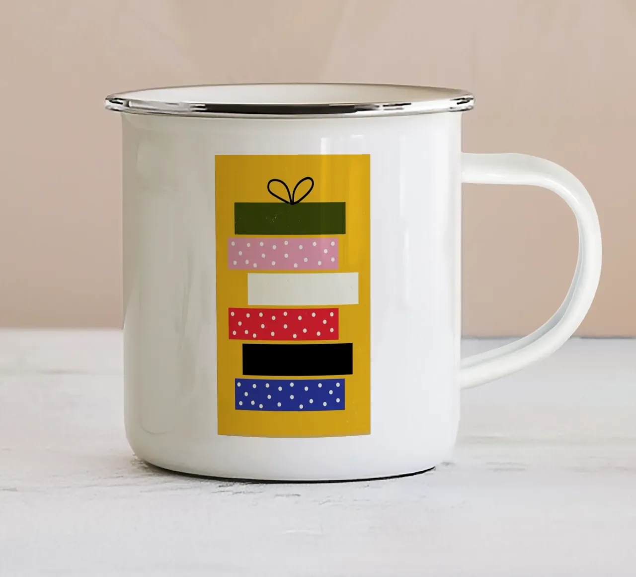 Pile Of Prezzies tazza in smalto da daylight design studio
