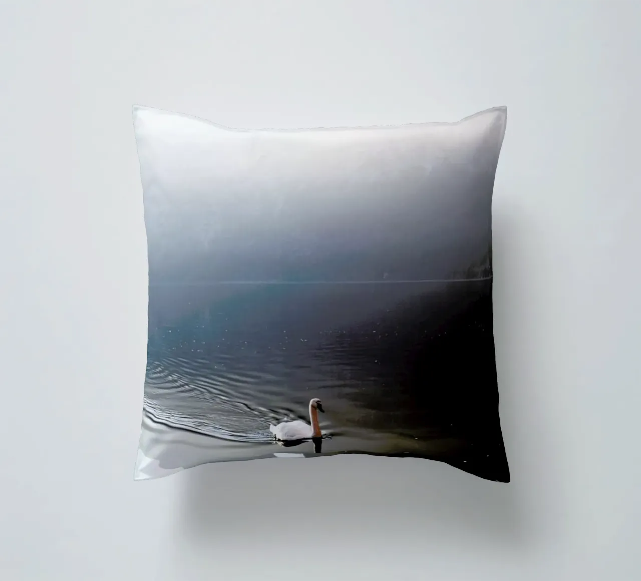 The Swan cuscino da METROPOLIS