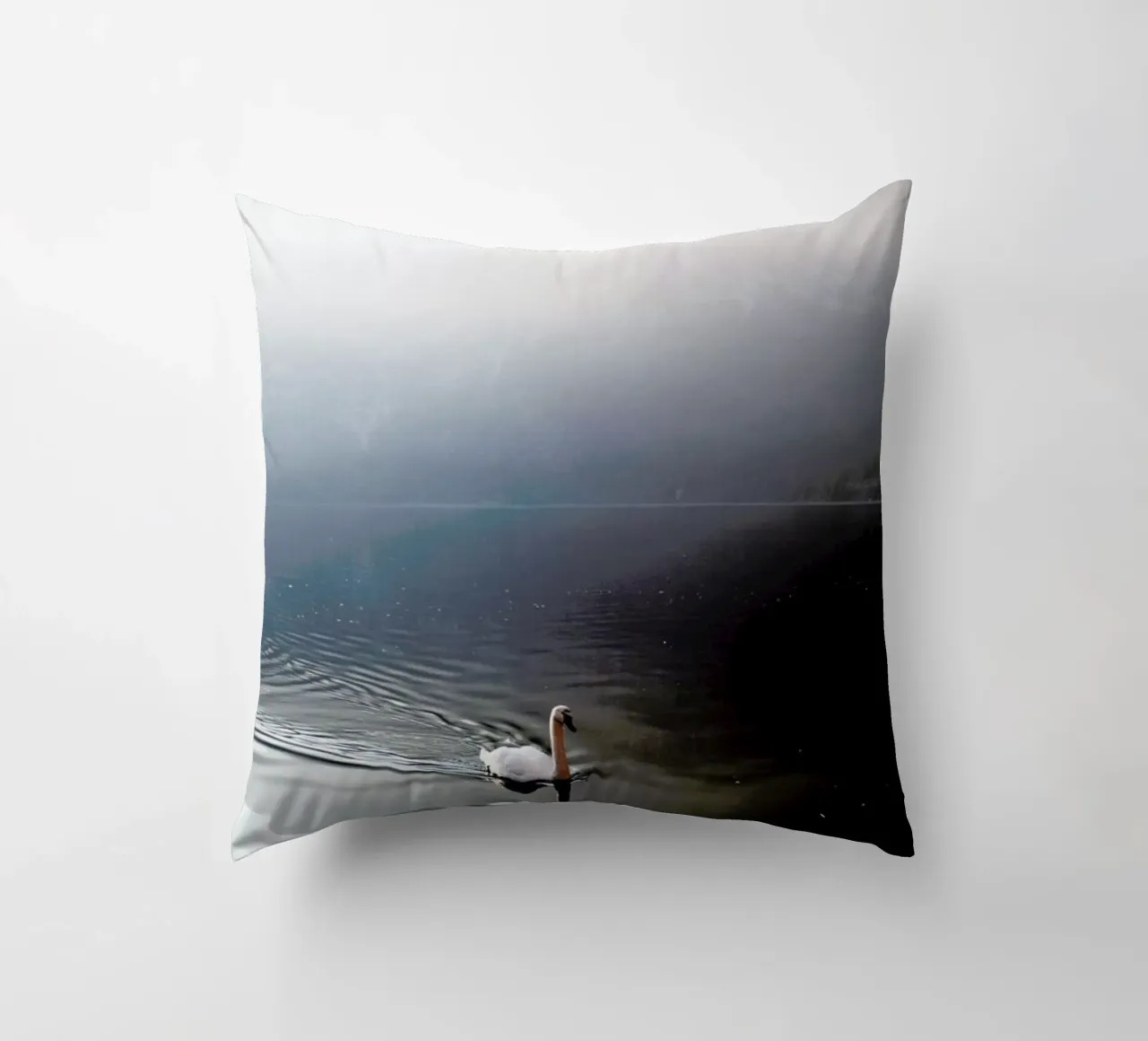 The Swan cuscino da METROPOLIS