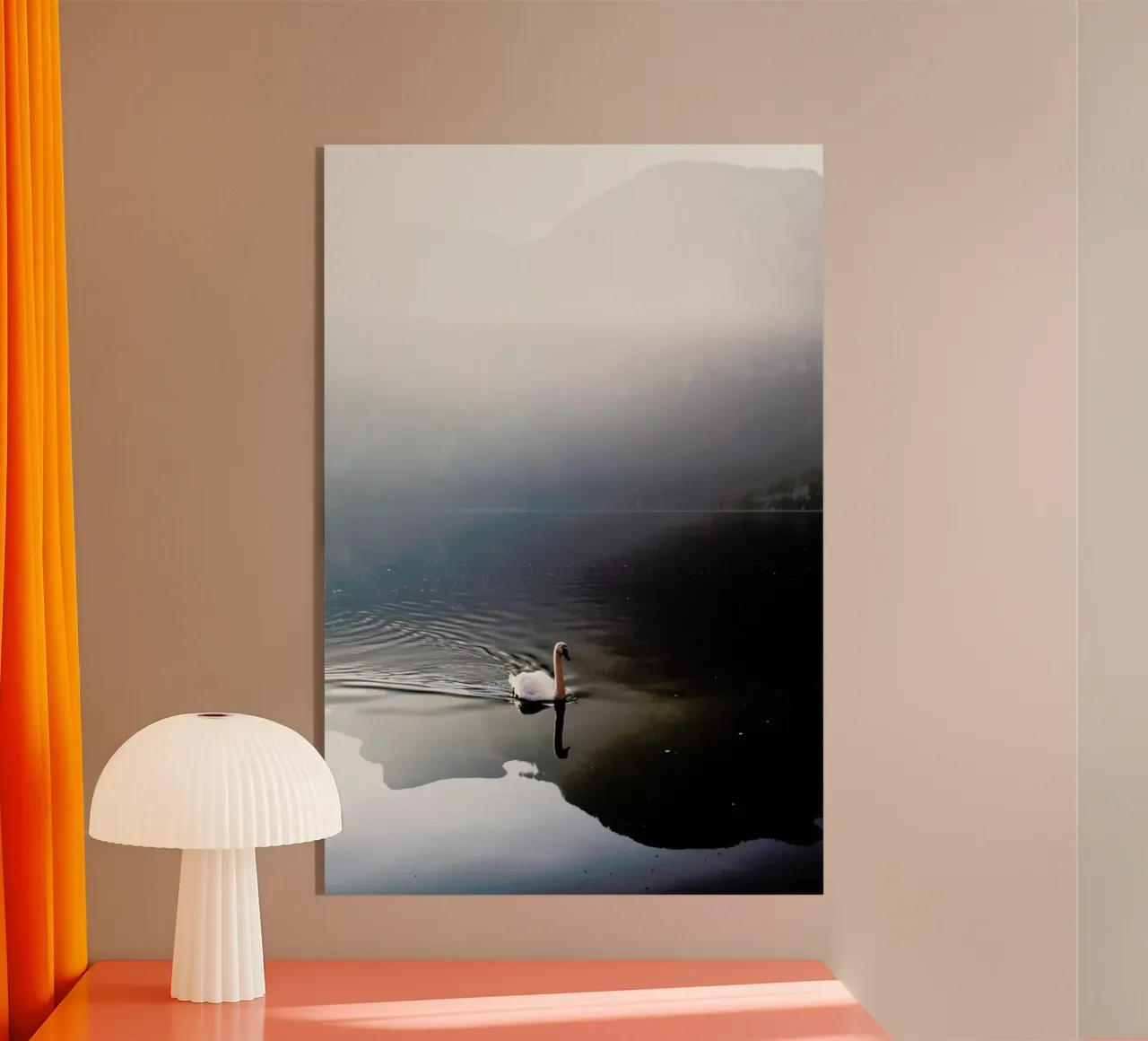 The Swan plexiglass da METROPOLIS