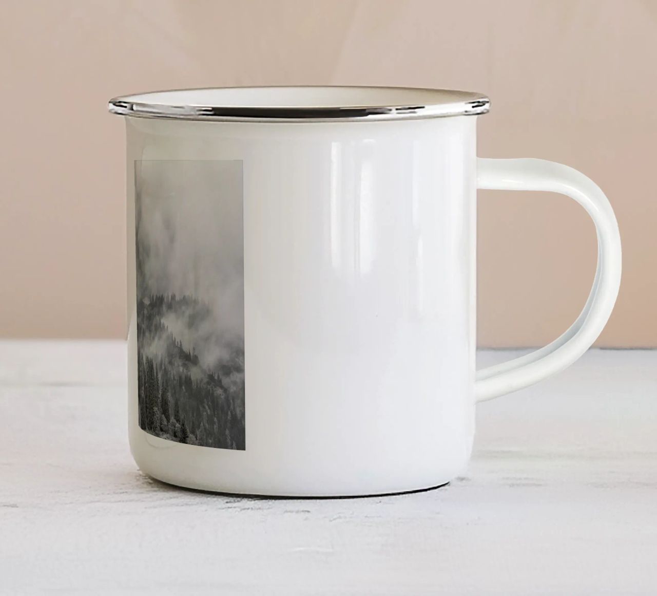 Clouds Forming 2 tazza in smalto da Nur Mut