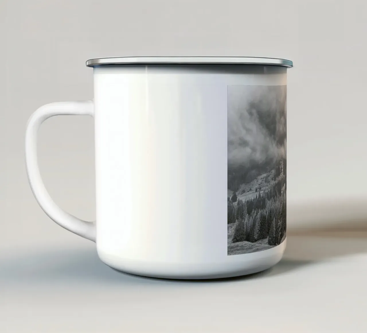 Clouds Forming 2 taza de esmalte de Nur Mut