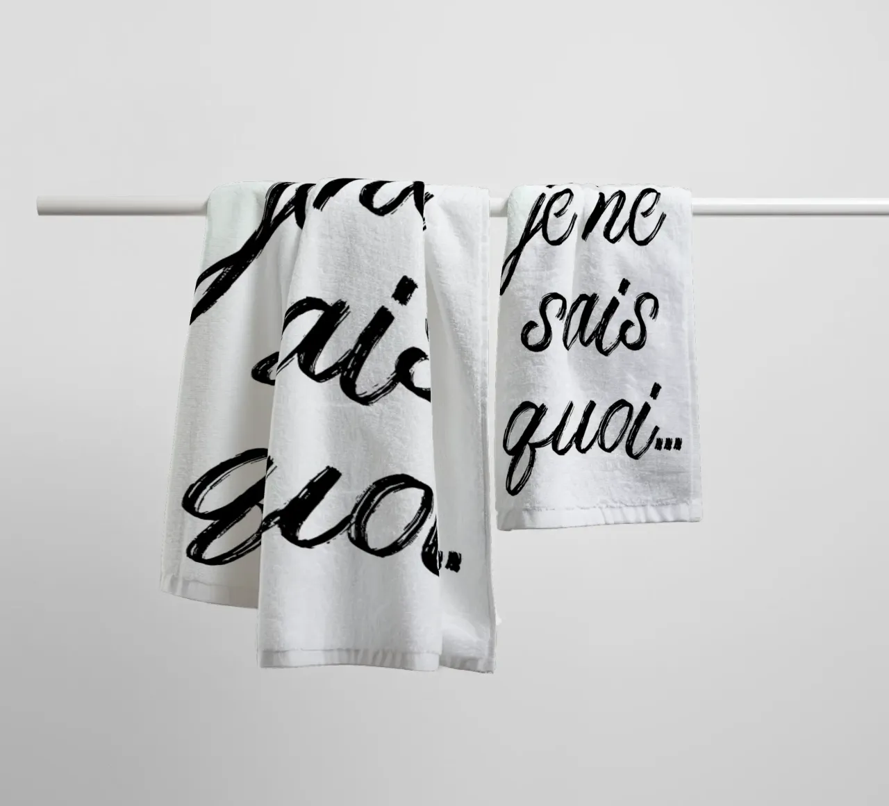 Un je ne sais quoi towel by typed