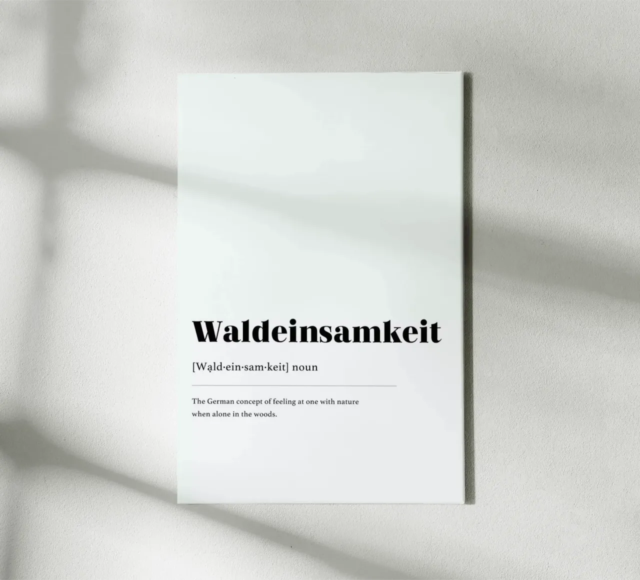 Waldeinsamkeit tela con Cornice a cassetta da daylight design studio