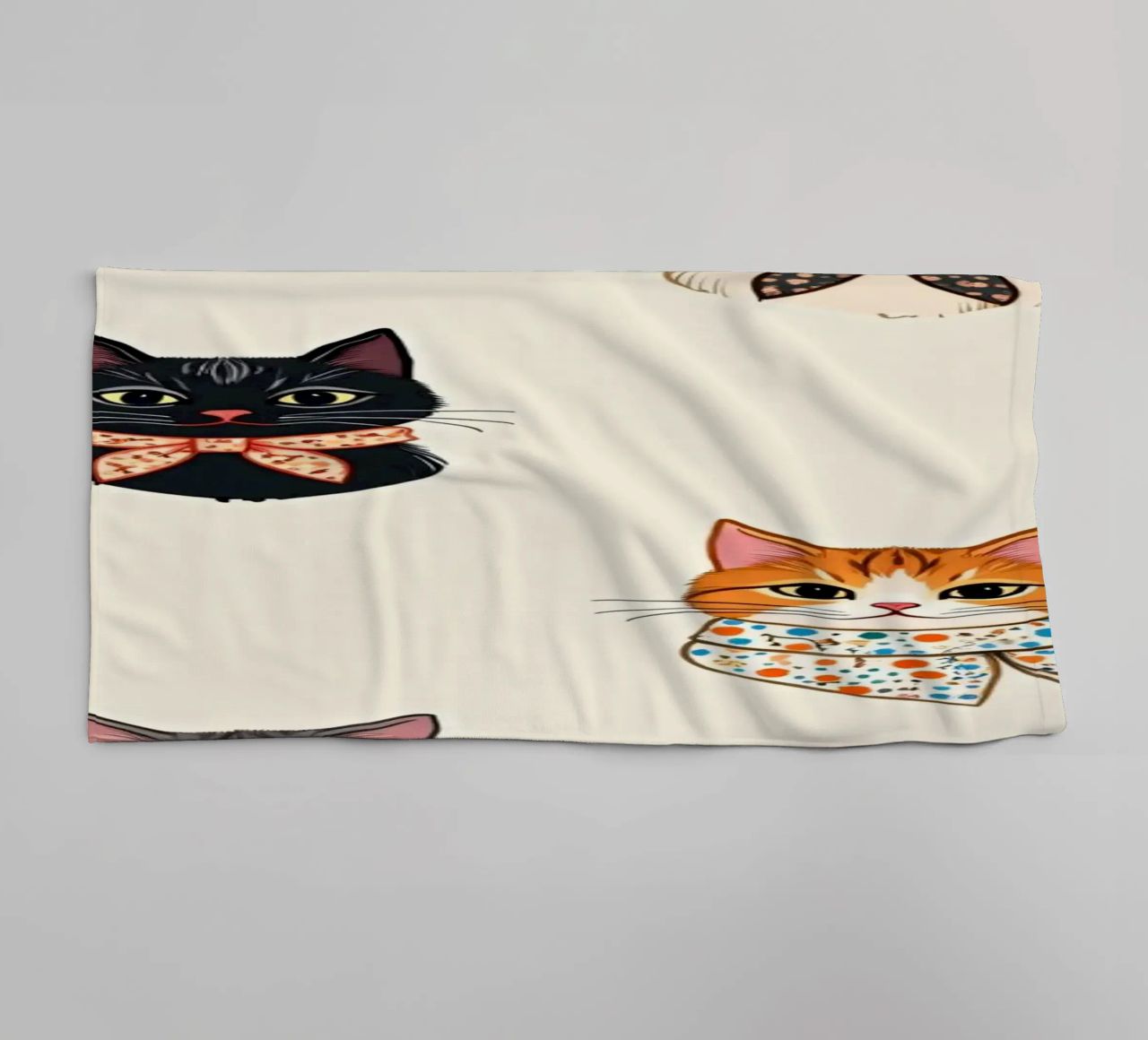 Gatti colorati con sciarpe dal design stravagante asciugamano da bagno da DesignDoodle