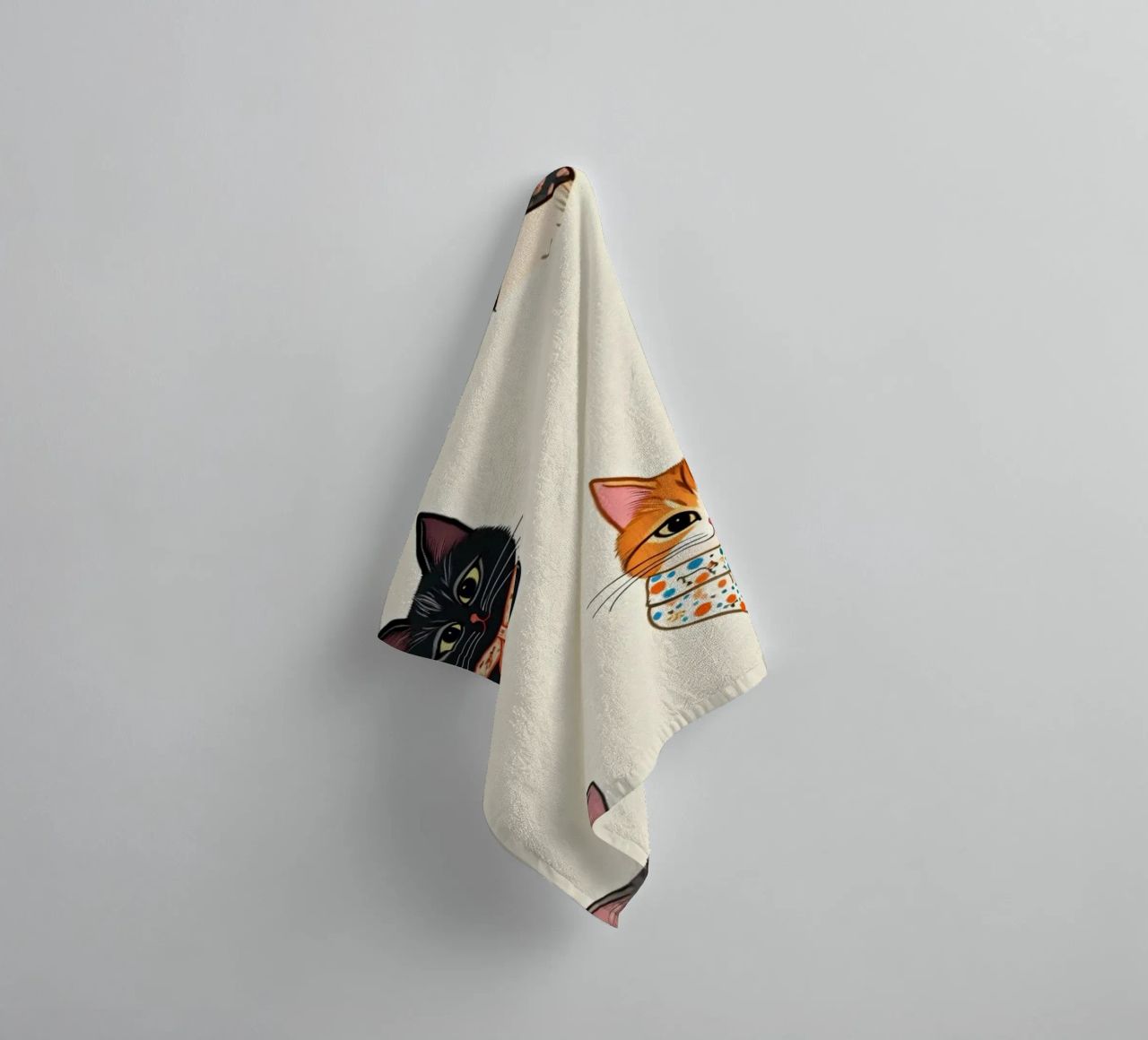 Gatti colorati con sciarpe dal design stravagante asciugamano da bagno da DesignDoodle