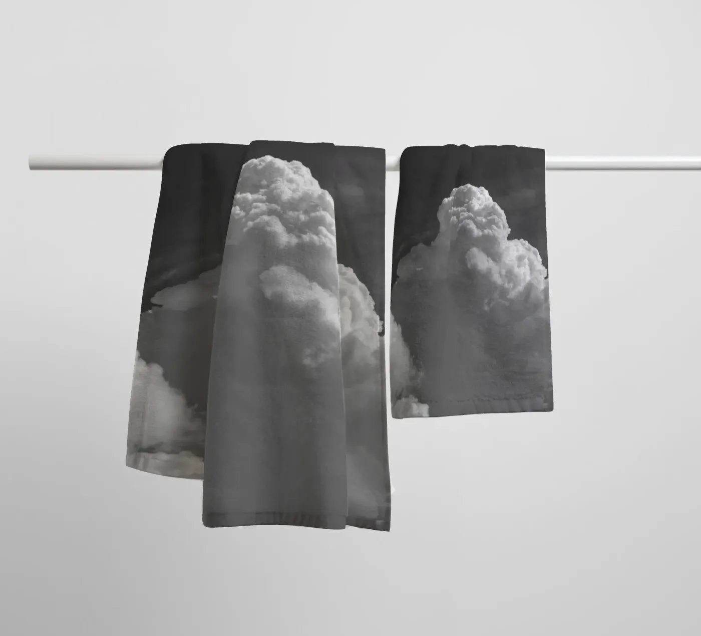 Cloudscape 3 badhanddoek van Nur Mut