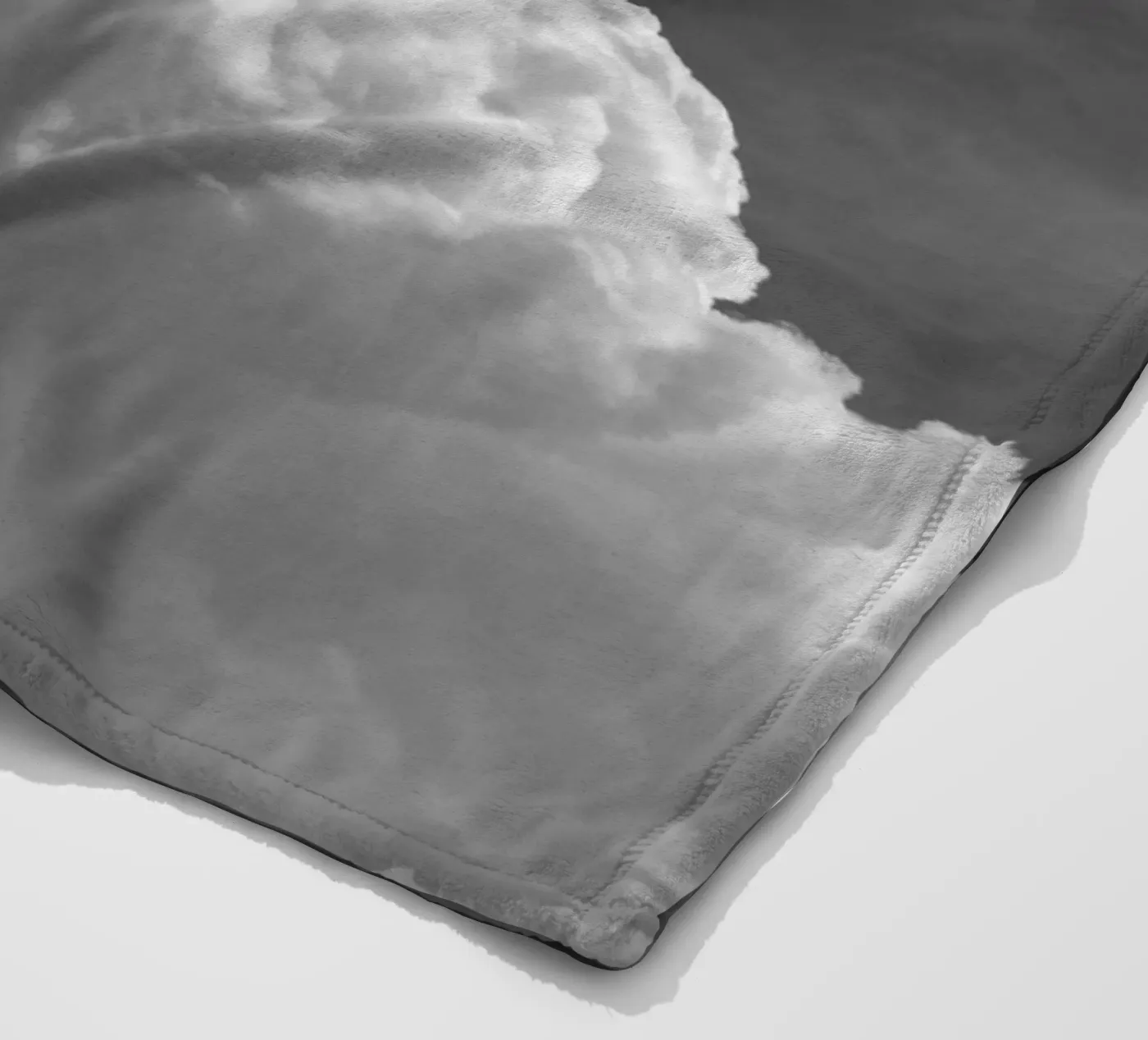 Cloudscape 3 coperta in pile da Nur Mut