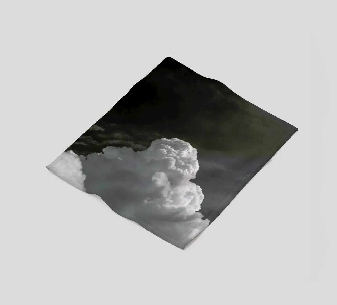 Cloudscape 3 coperta in pile da Nur Mut