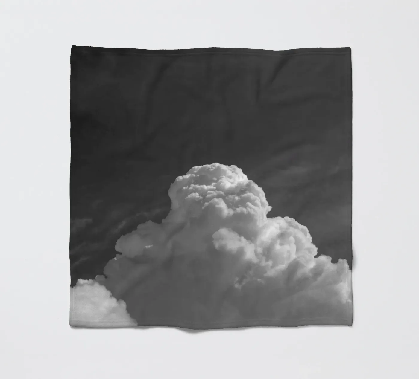 Cloudscape 3 coperta in pile da Nur Mut