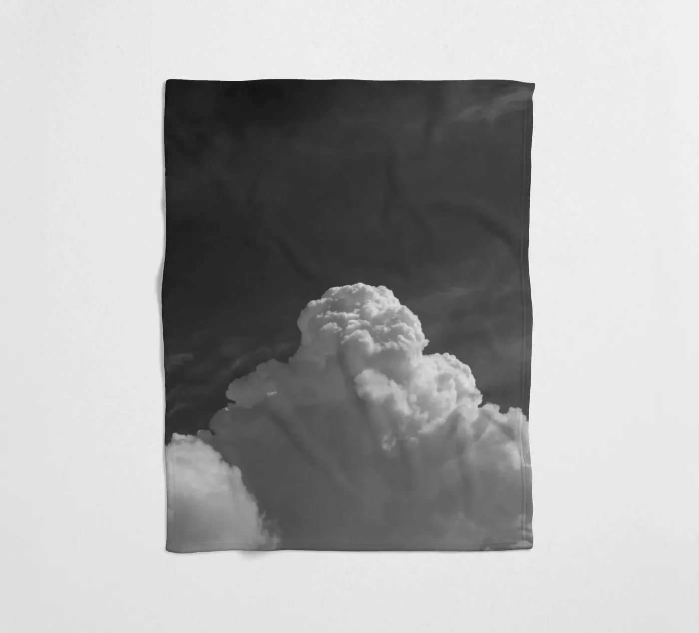 Cloudscape 3 coperta in pile da Nur Mut
