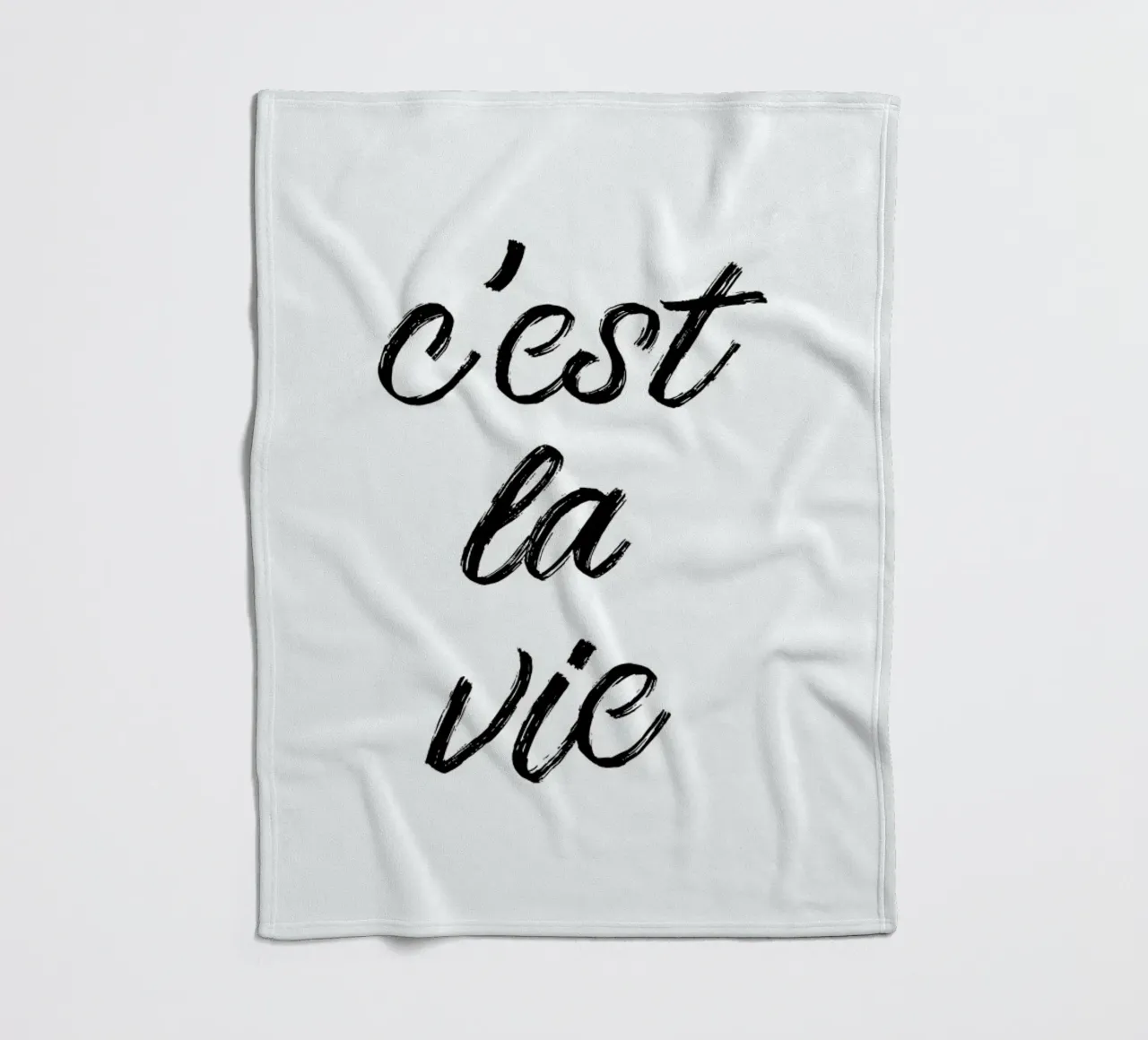 C'est la vie coperta in pile da typed