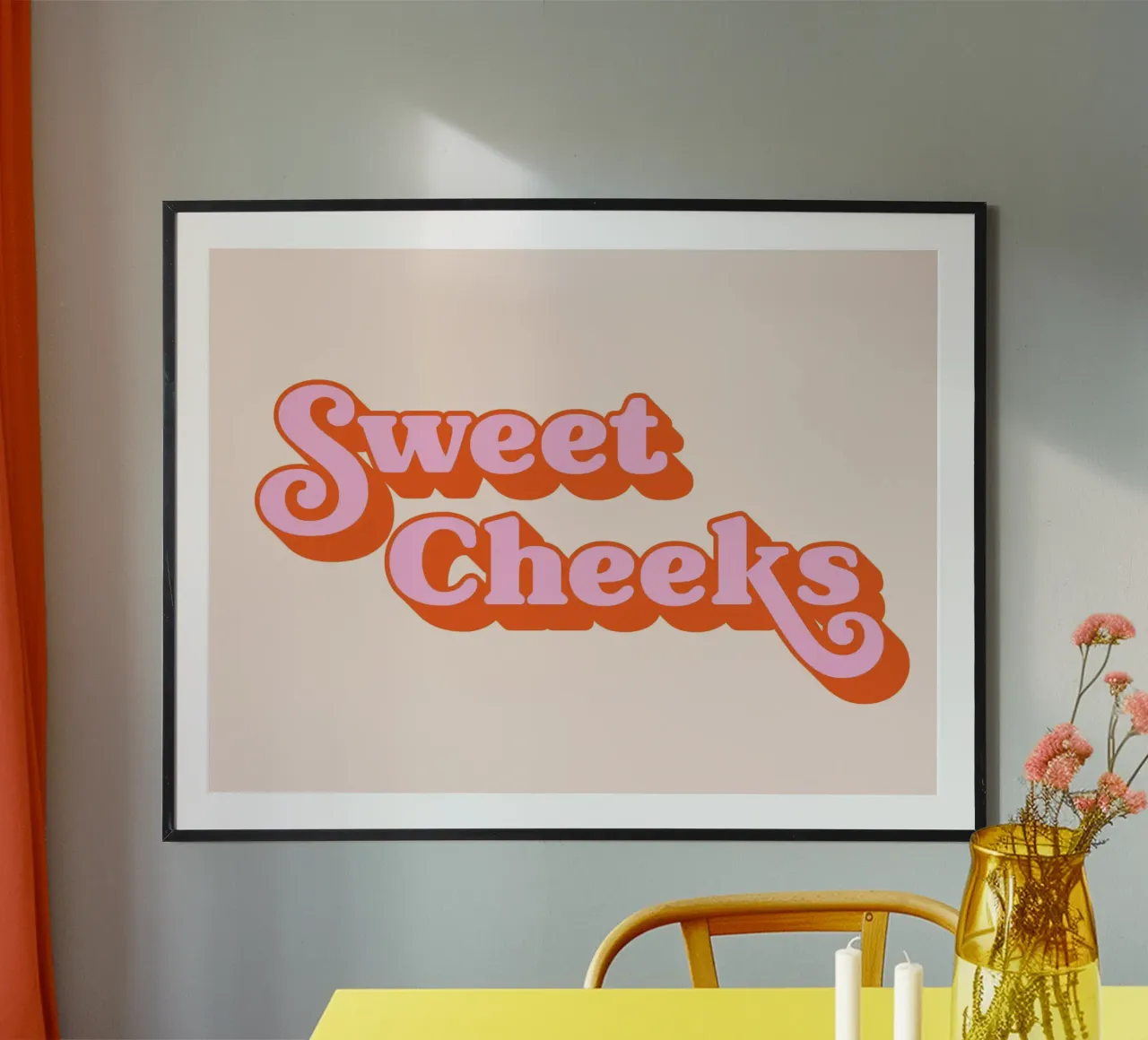 Guance dolci (tonalità pesca) poster con telaio in legno da Paigaam Studio