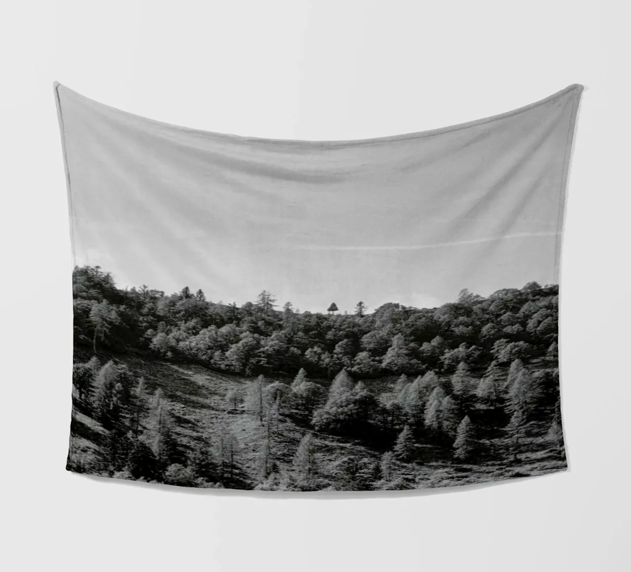 Trees On The Ridge coperta in pile da Nur Mut