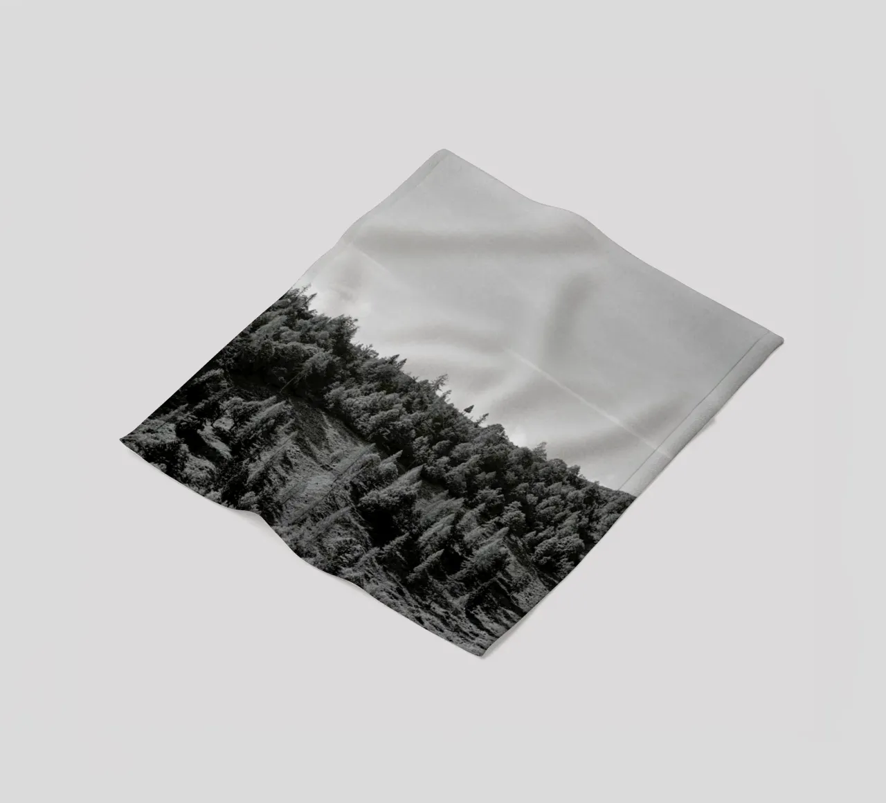 Trees On The Ridge coperta in pile da Nur Mut