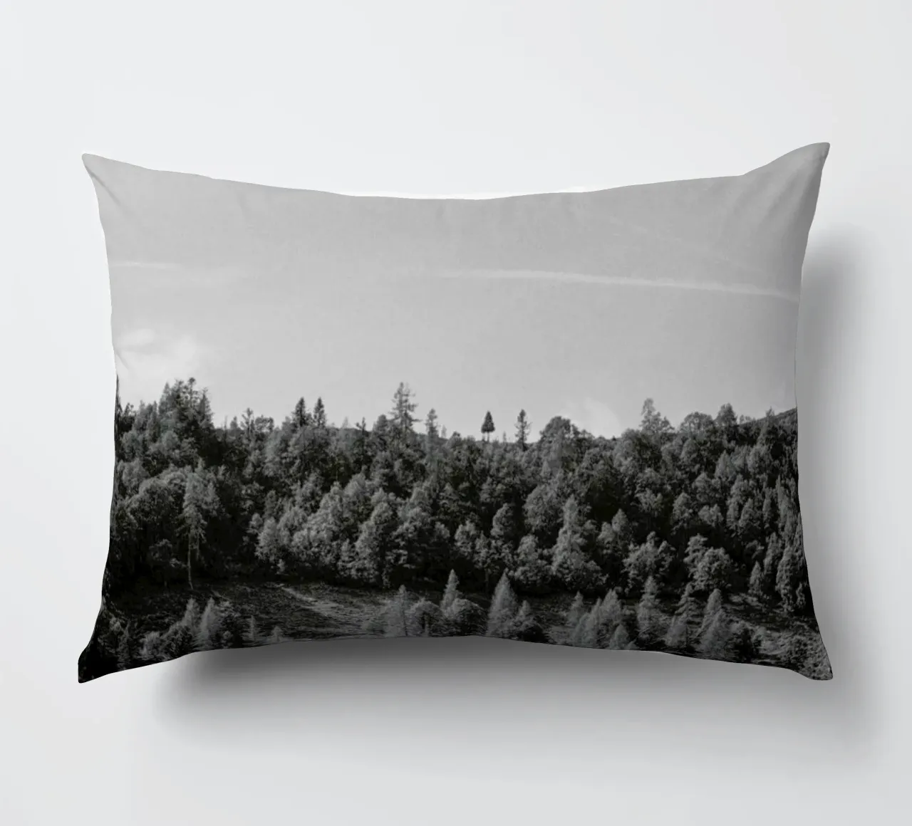 Trees On The Ridge cuscino da Nur Mut