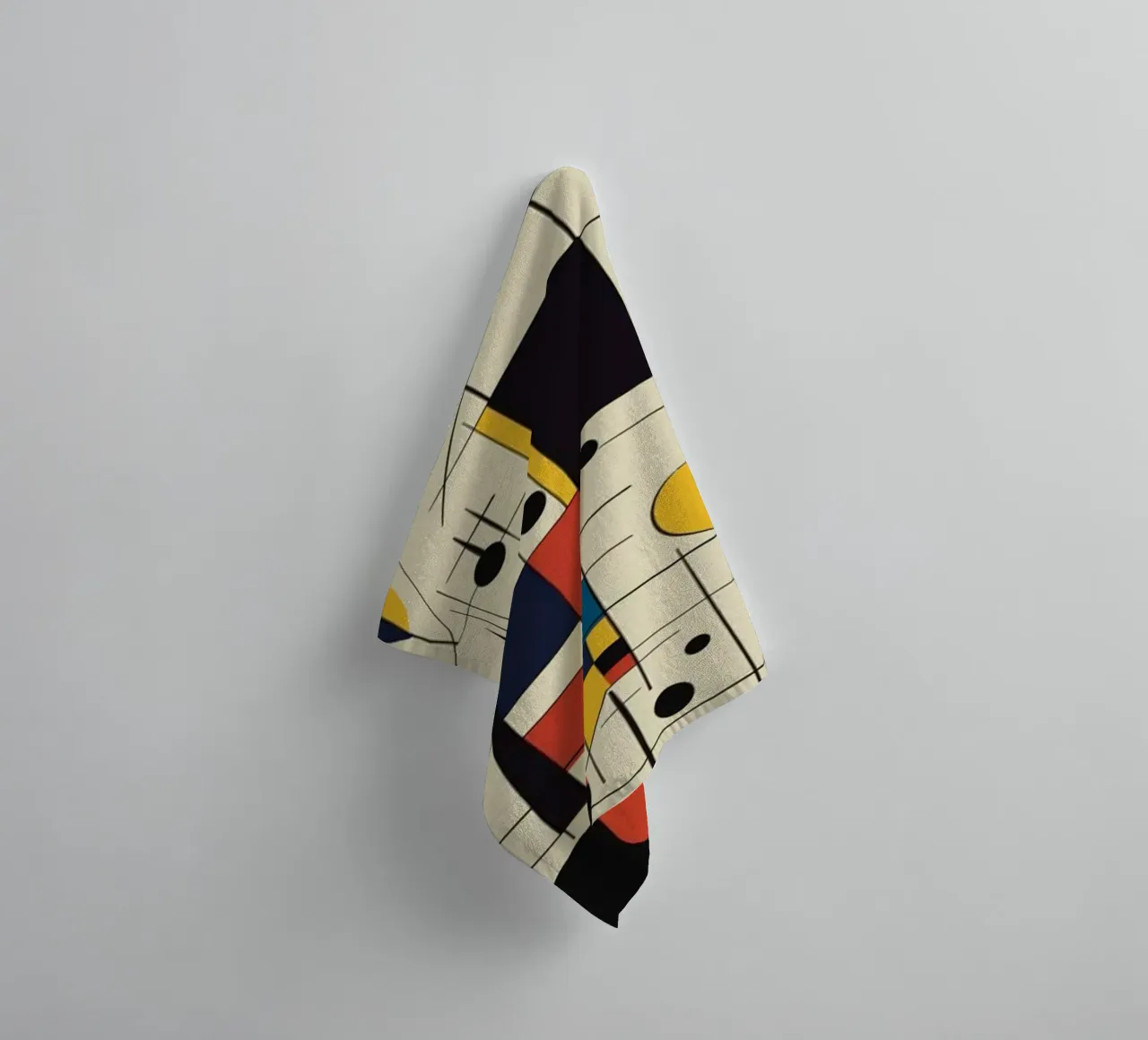 Cerchi e quadrati Bauhaus in giallo asciugamano da bagno da Little Dean