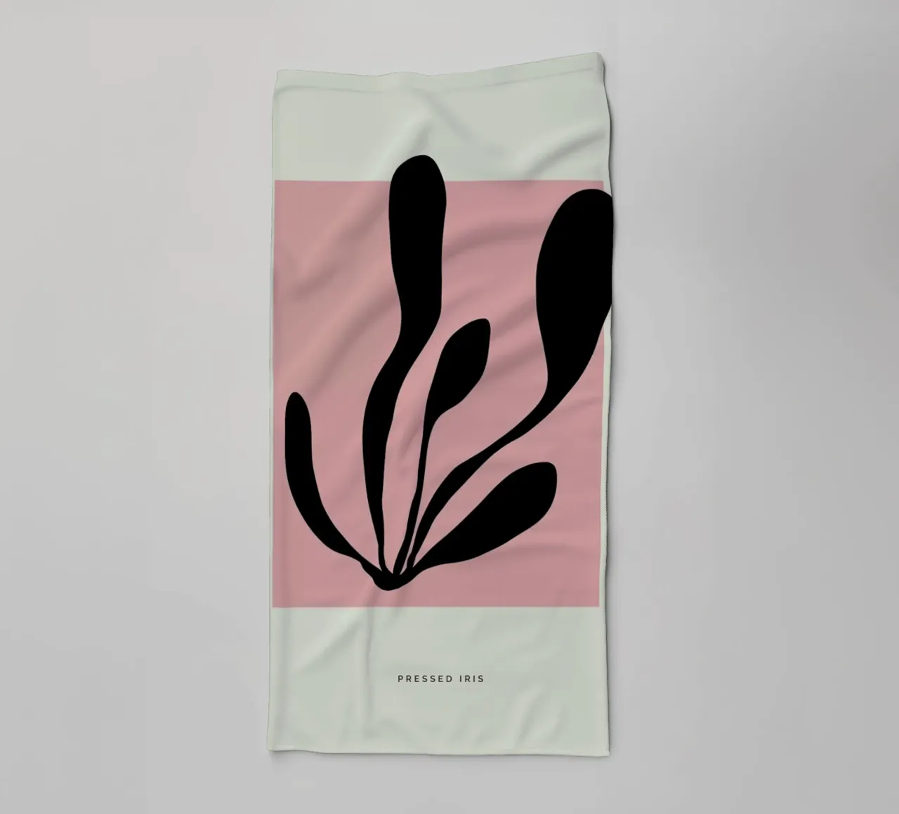 Pressed Iris Handtuch von Studio One