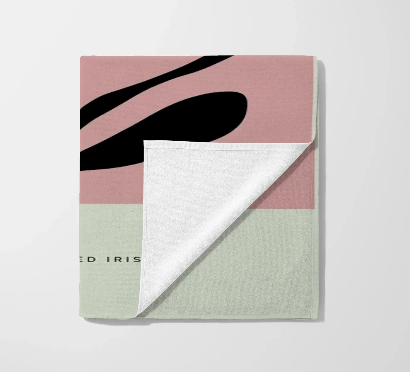 Pressed Iris Strandtuch von Studio One