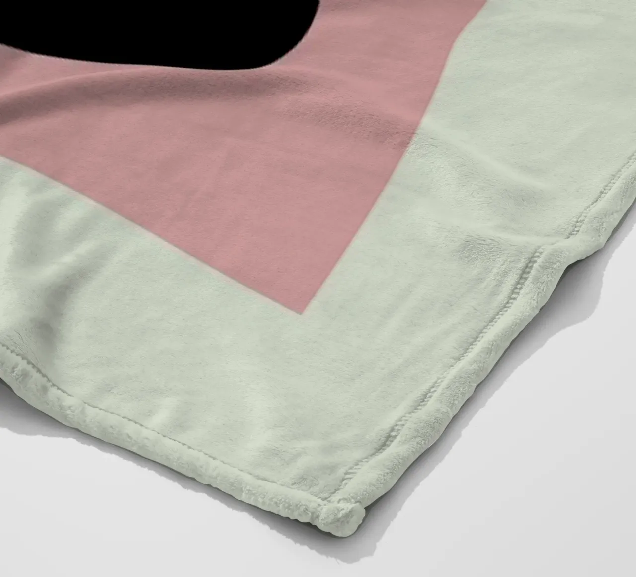 Pressed Iris Fleecedecke von Studio One