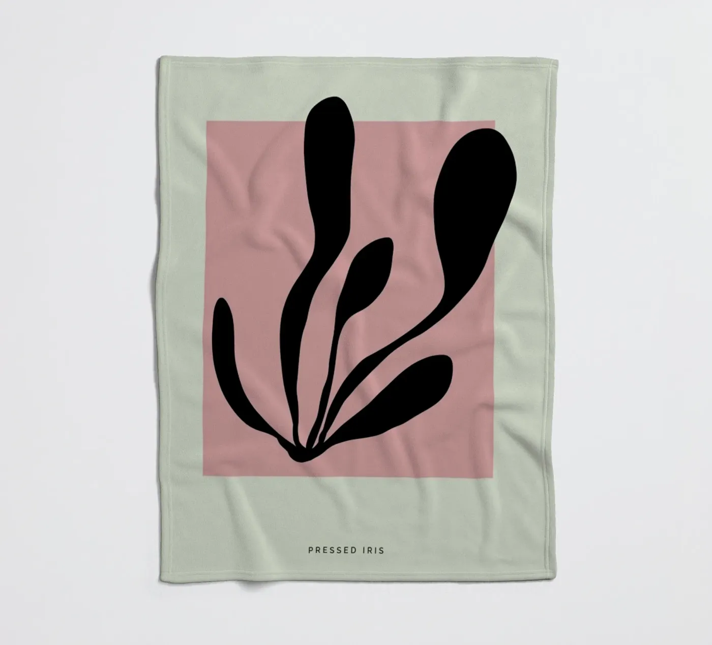 Pressed Iris Fleecedecke von Studio One