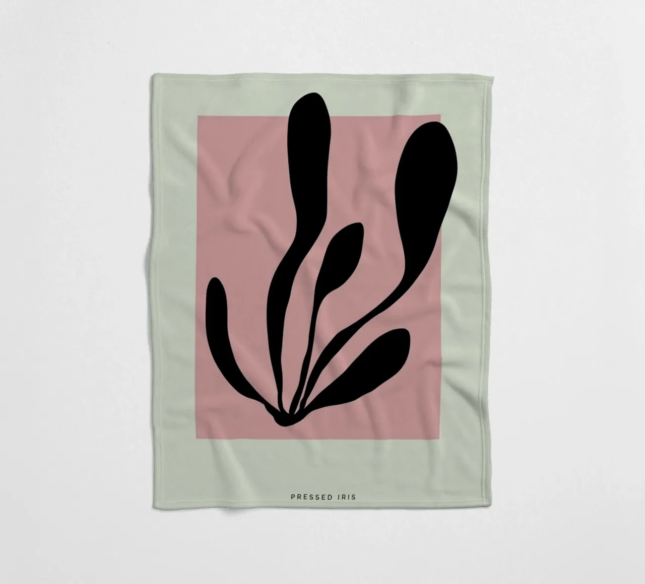 Pressed Iris Fleecedecke von Studio One