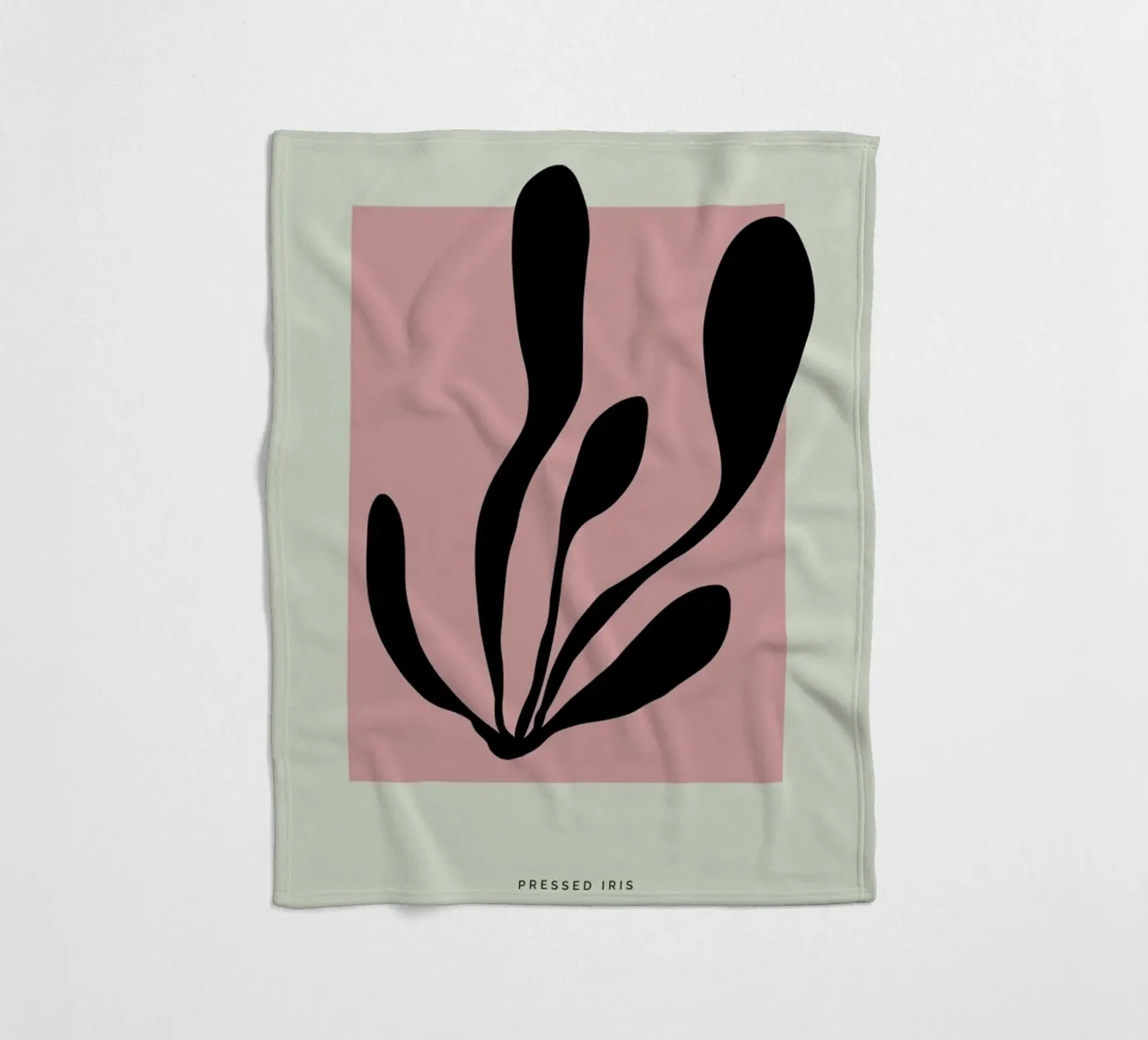 Pressed Iris Fleecedecke von Studio One