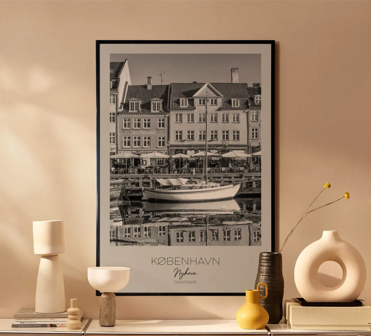 In primo piano: KOPENHAGEN Il silenzio a Nyhavn carta hahnemühle da Melanie Viola