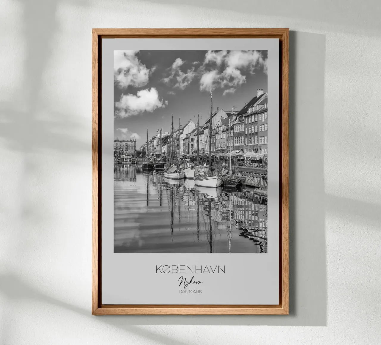 In primo piano: Impressione di KOPENHAGEN Nyhavn tela con Cornice a cassetta da Melanie Viola