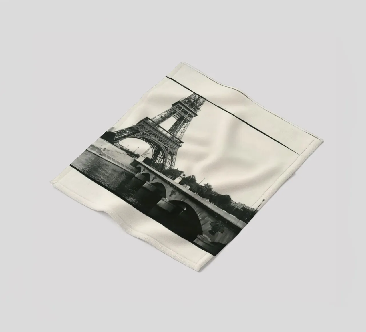 Torre Eiffel 1982 coperta in pile da phillipp veisenberg