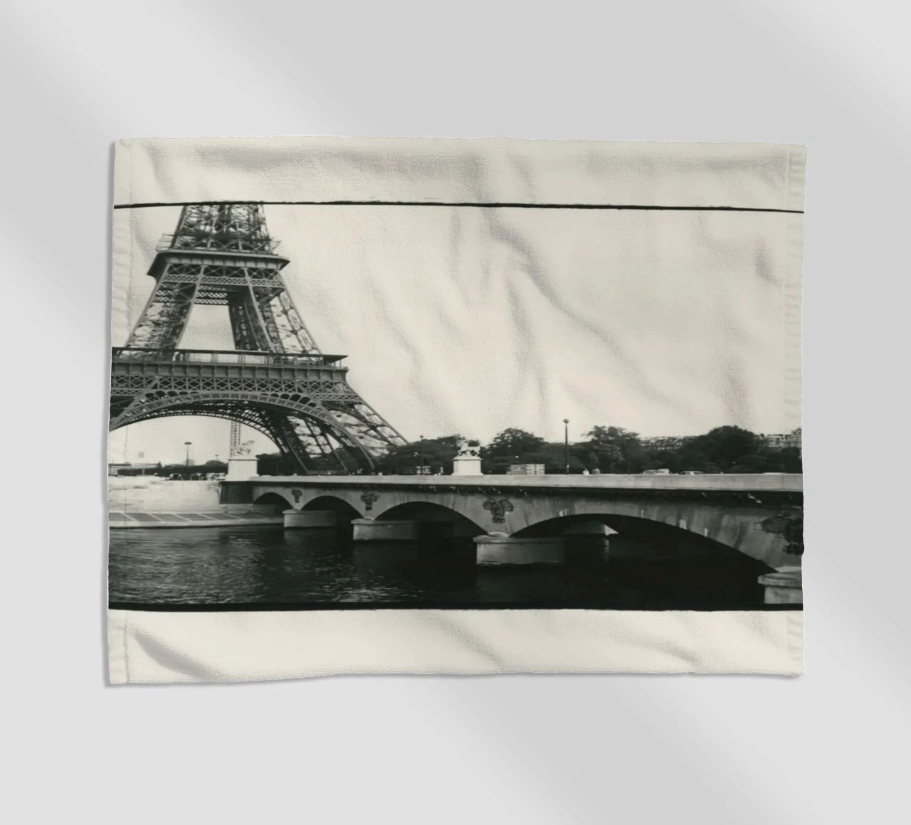 Torre Eiffel 1982 telo mare da phillipp veisenberg