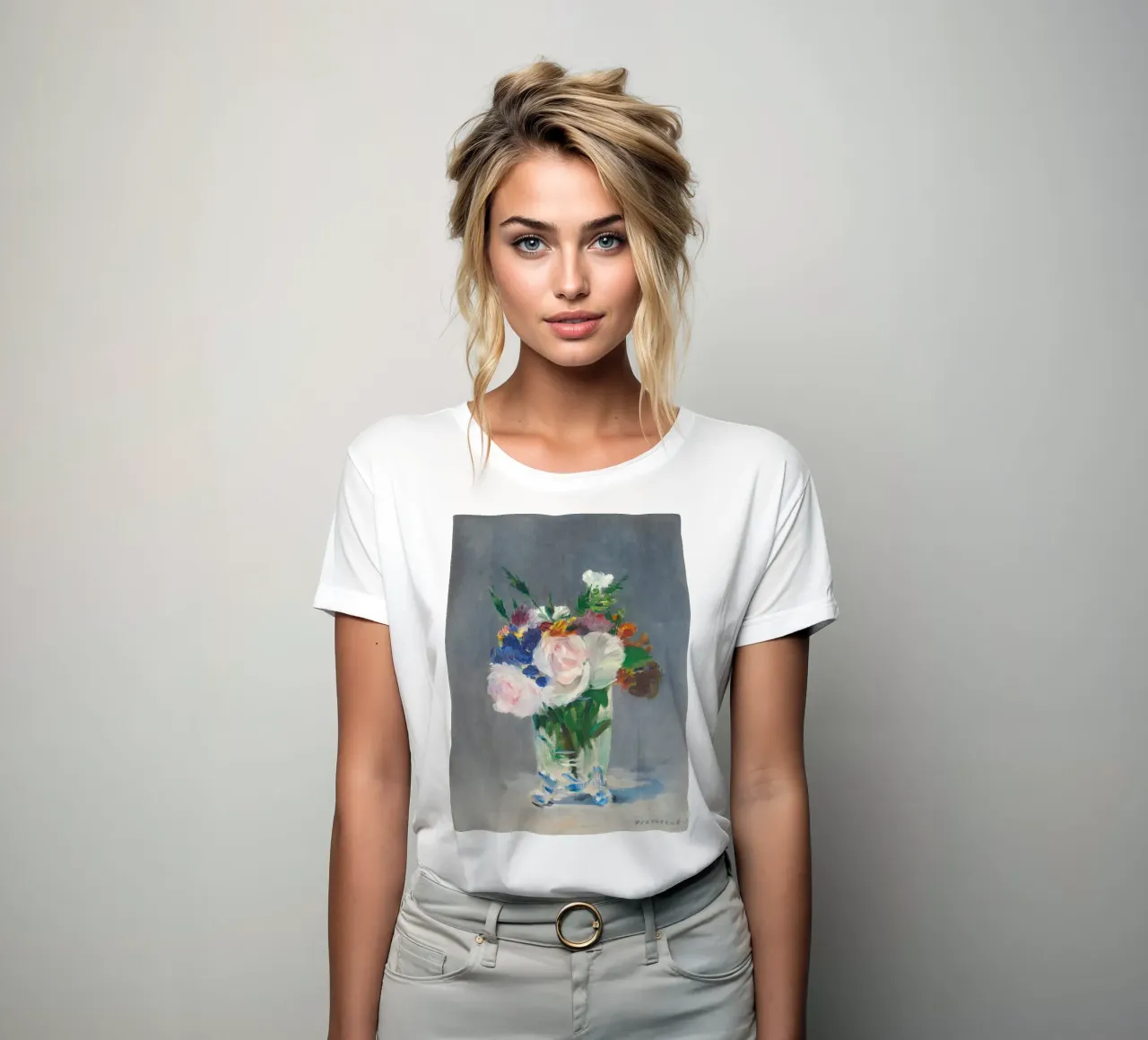 Fiori in un vaso di cristallo (1882 circa) di Édouard Manet t-shirt da donna da Venus Art