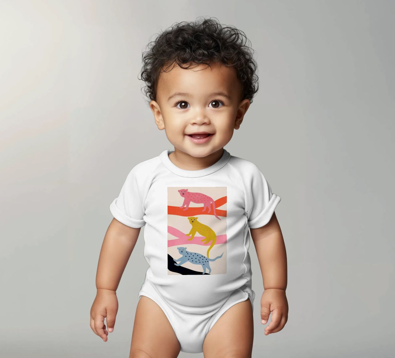 Leopard Tree body neonato maniche corte da Little Flourishes