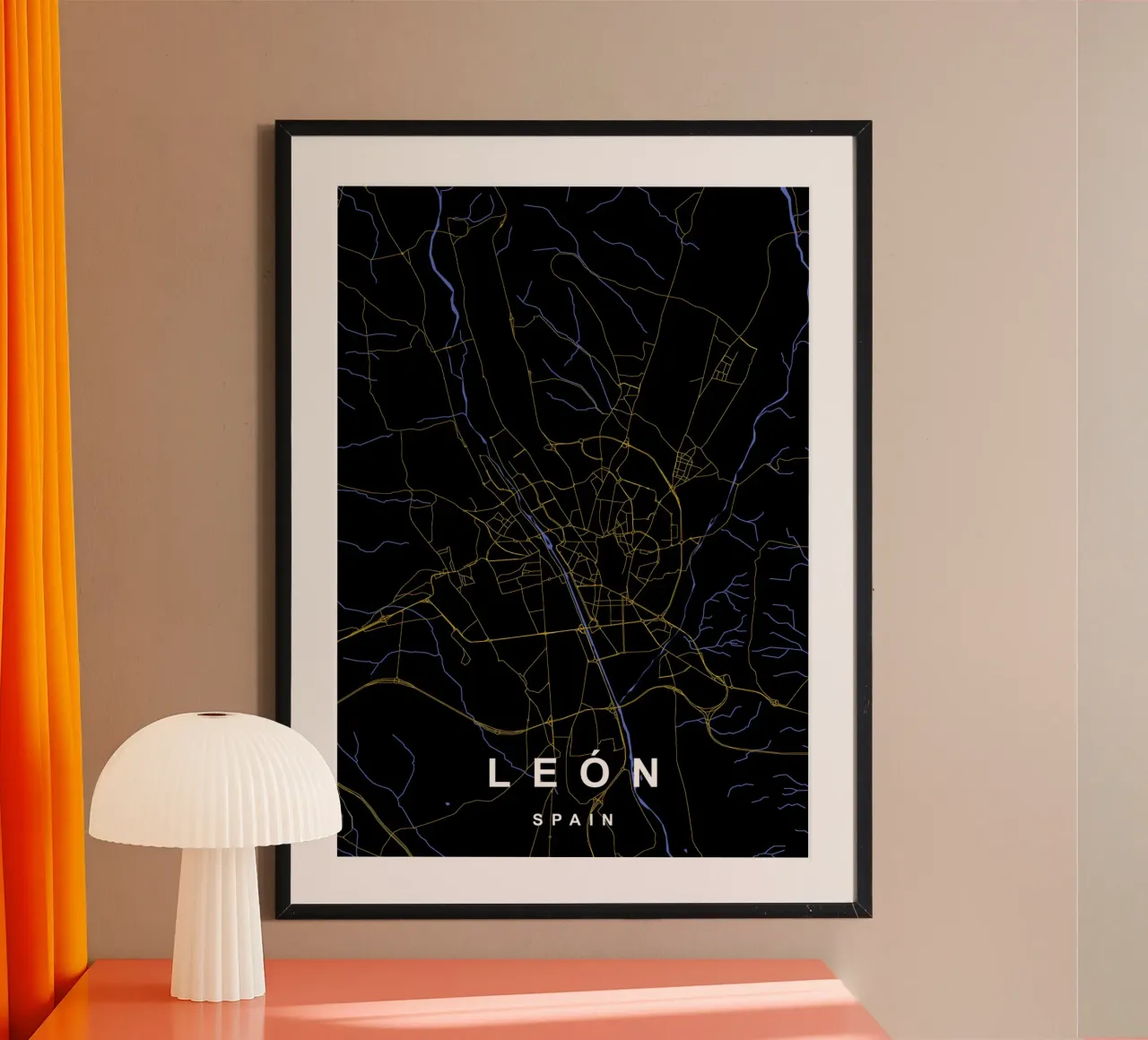 Leon Spagna - Mappa della città in nero e oro poster con telaio in alluminio da Cartographers Library