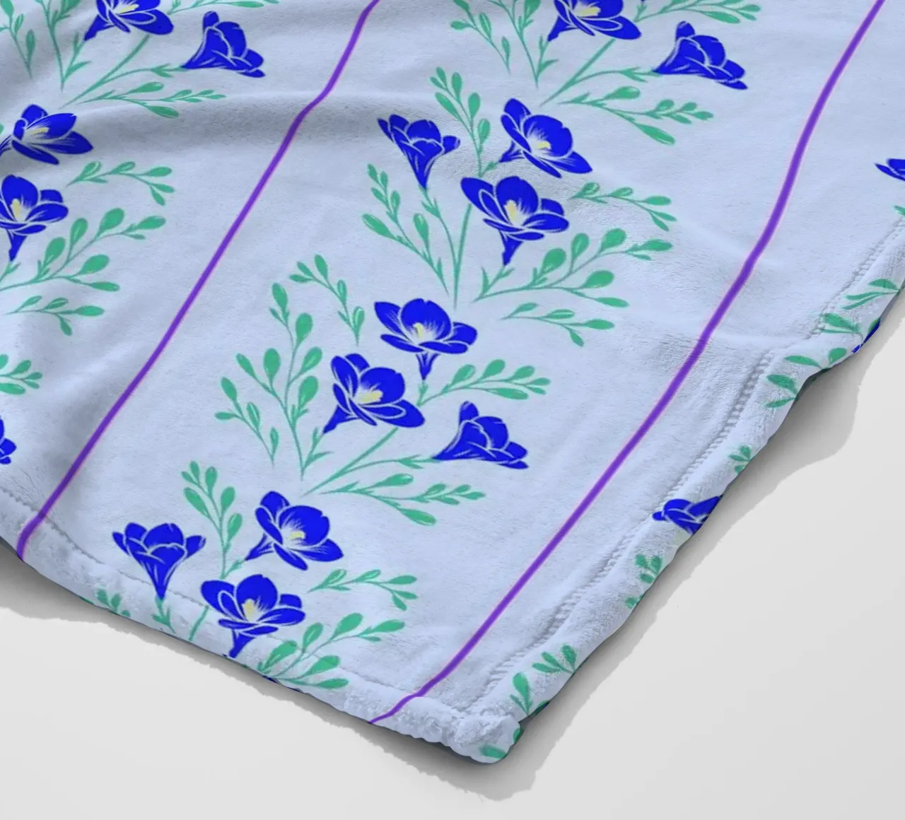 Fresia a strisce blu e verdi coperta in pile da SilverPegasus