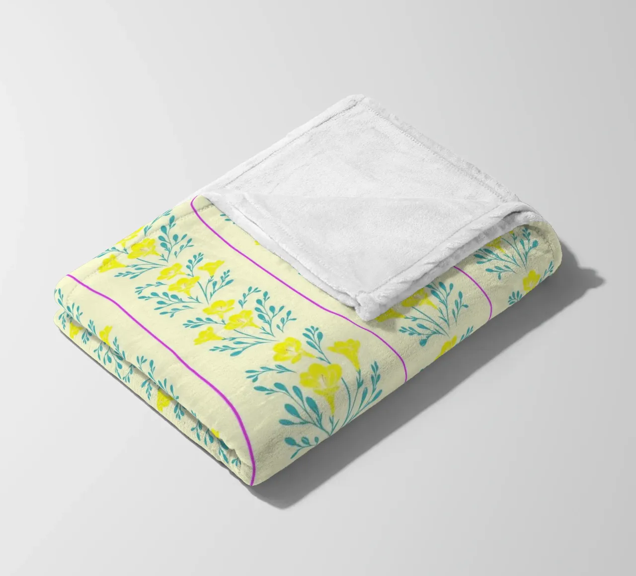 Fresia a strisce giallo e rosa coperta in pile da SilverPegasus