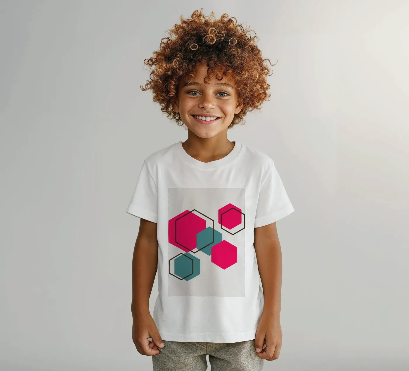 Hexagons t-shirt bambini da LisaArtes