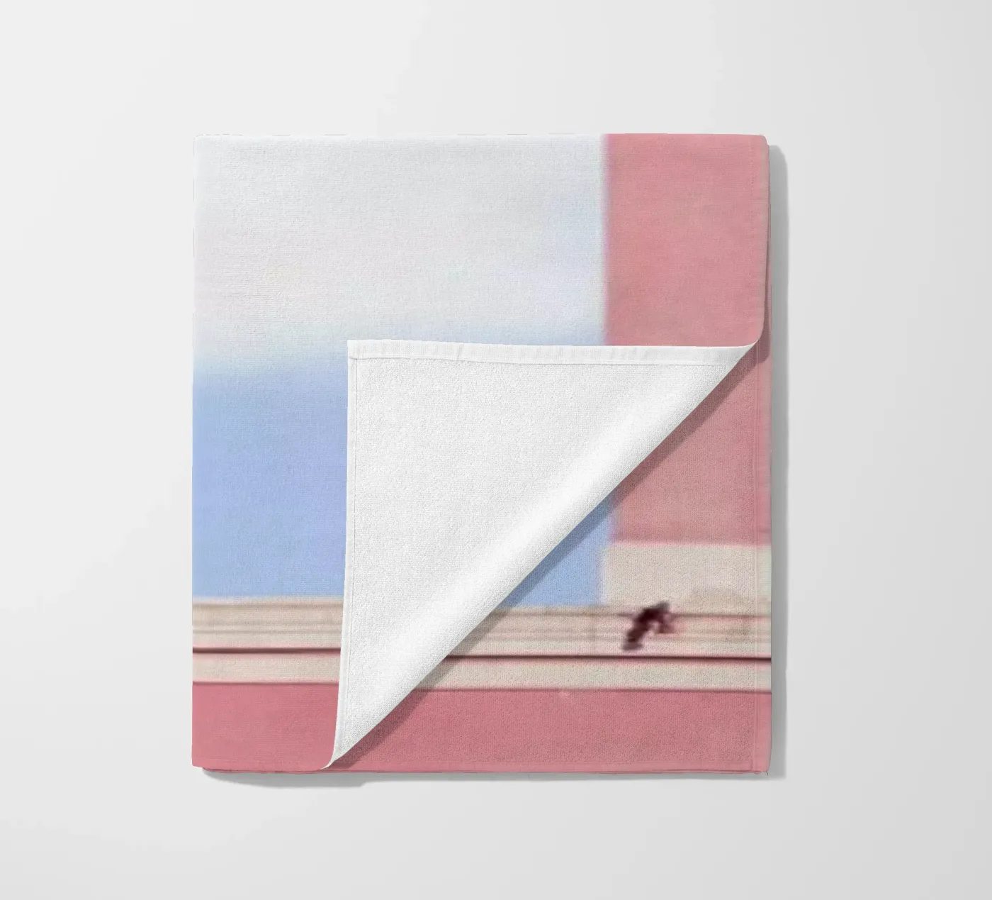 Shy Cloud strandhanddoek van Rupert Höller