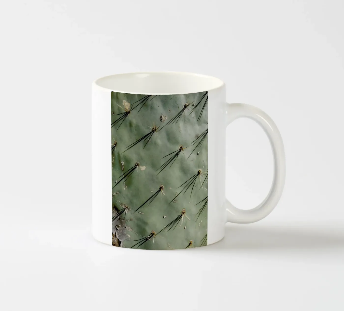 Prickle Keramik Tasse von Chris Abatzis