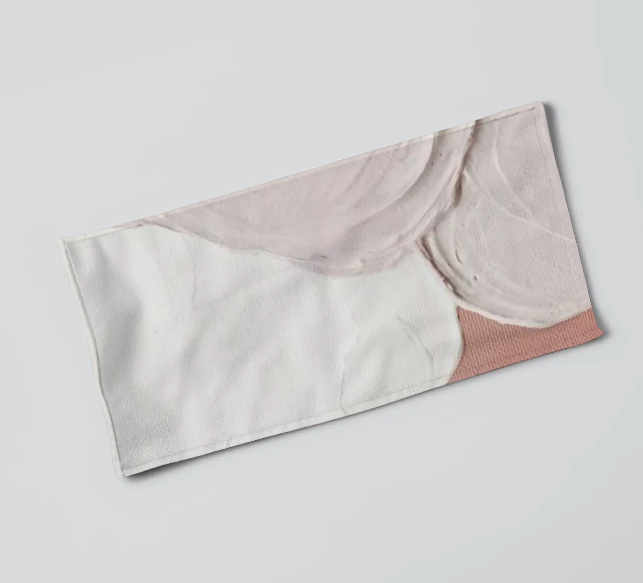 Cloudy Pink Abstract asciugamano da bagno da Ingrid Beddoes