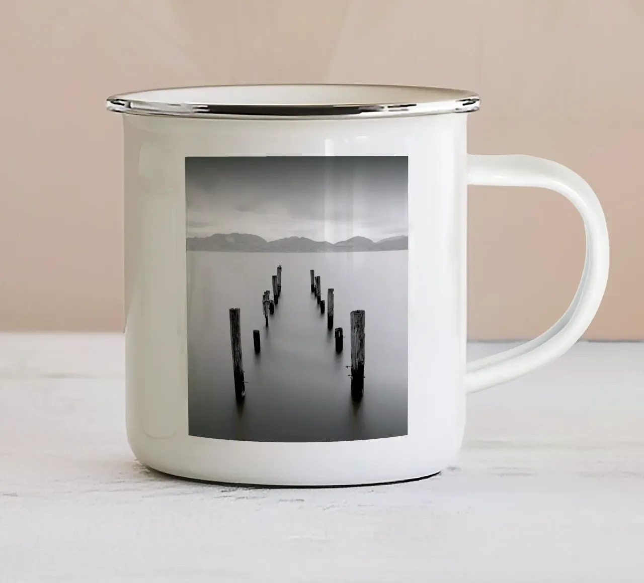 Lago Di Massaciuccoli tazza in smalto da Michael J. Reibert