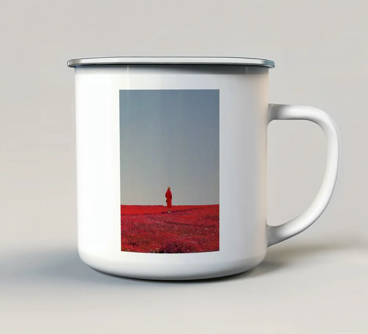 Everything was Red tazza in smalto da Frank Moth
