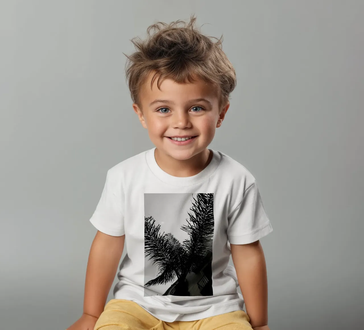 Palms — Barcelone Streets kids t-shirt by Sebastian Hilgetag