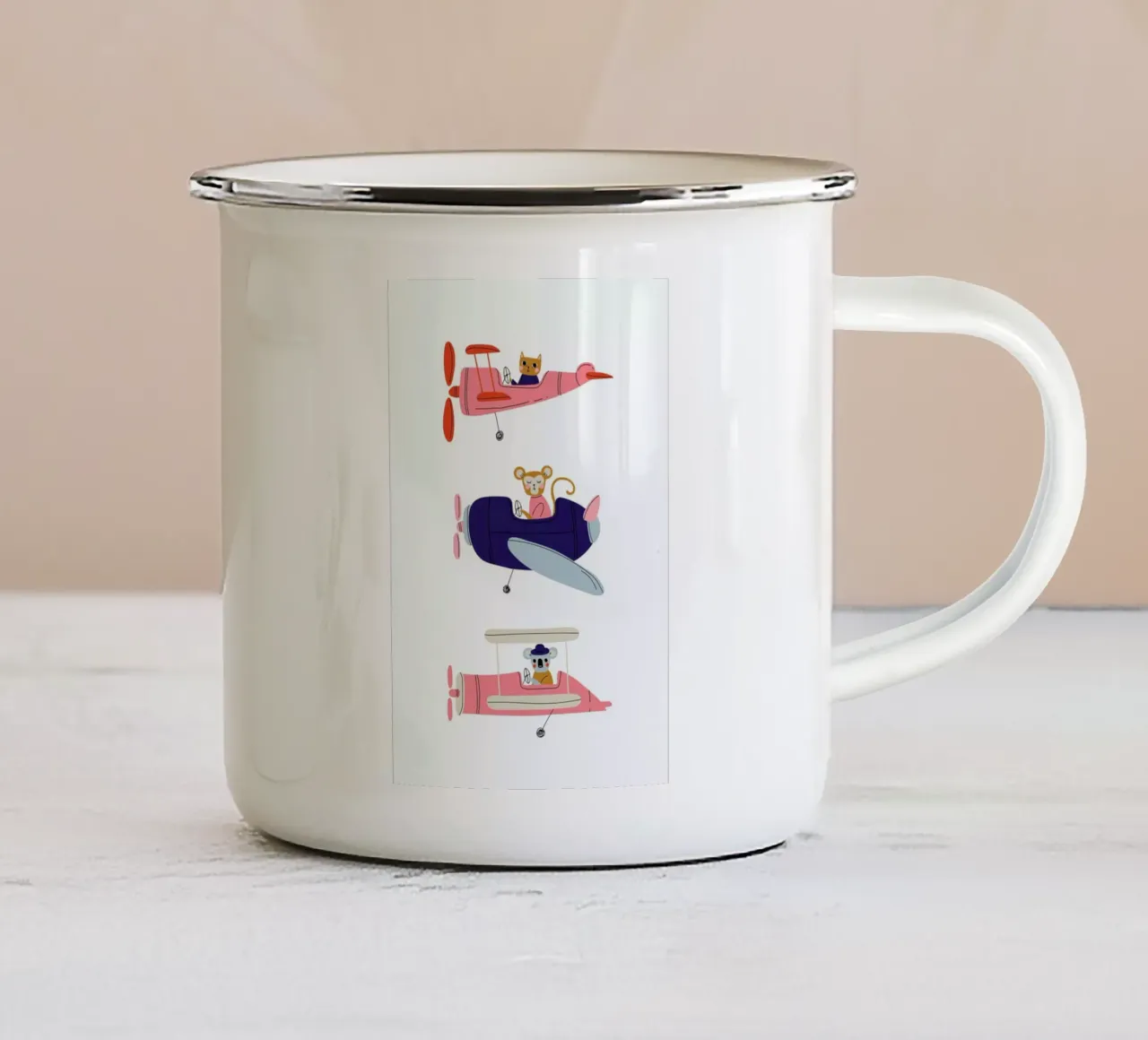 Aeroplane Race III tazza in smalto da Little Flourishes