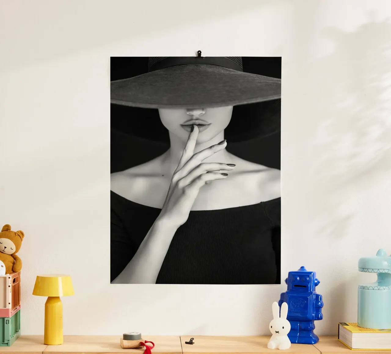 Belle donne poster con telaio in legno da Lorraine Mooore