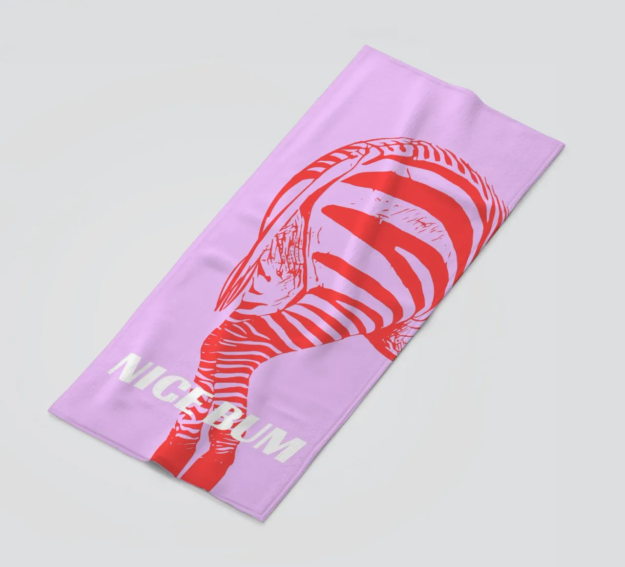 Nice bum telo mare da Bureau Purpur