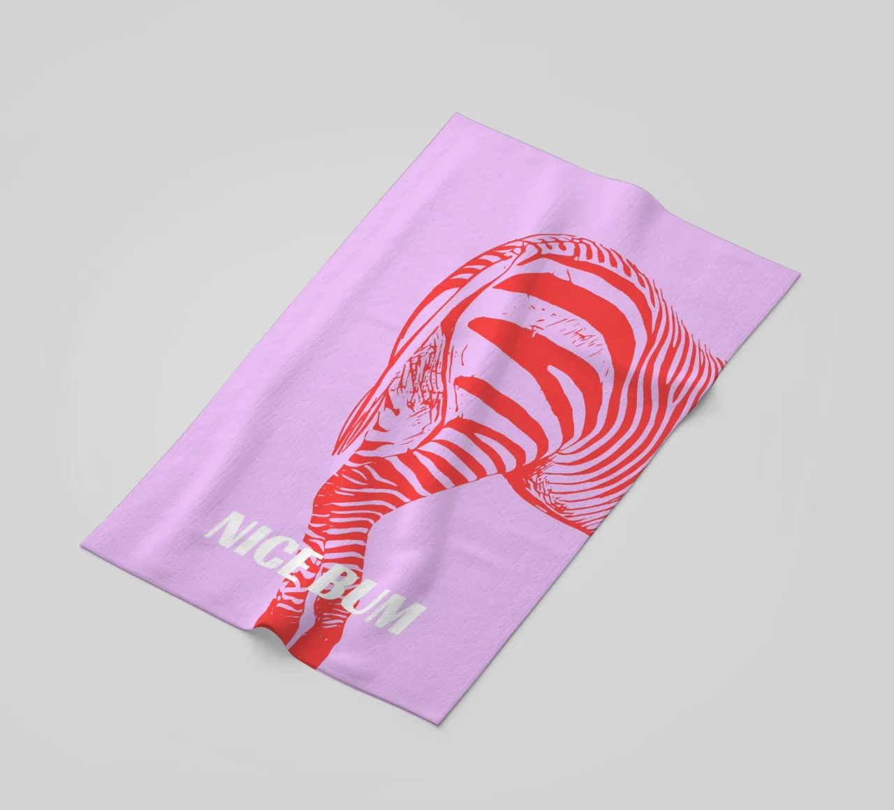 Nice bum telo mare da Bureau Purpur