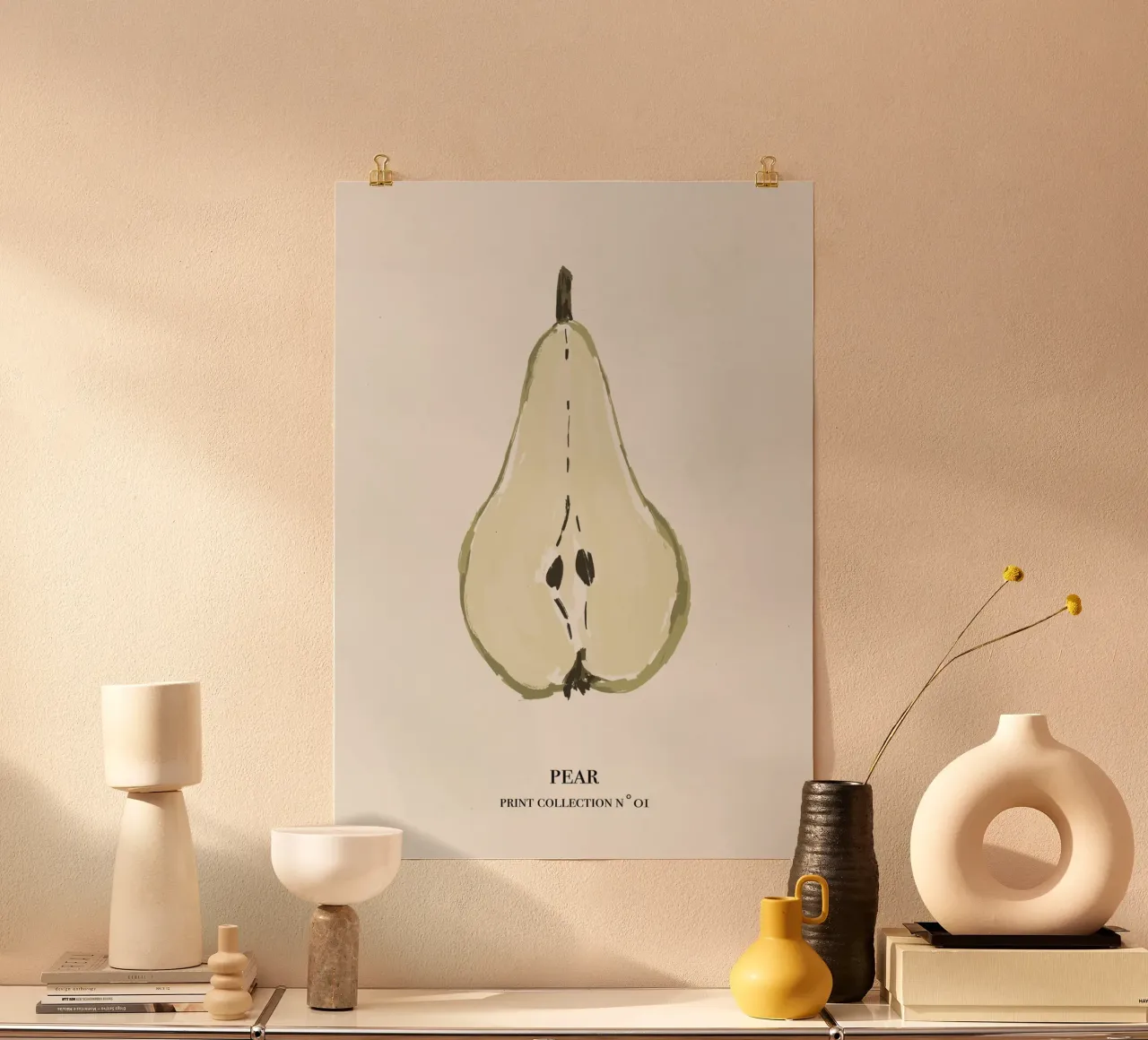 Illustrazione astratta di una pera poster con telaio in plastica da Sixmai